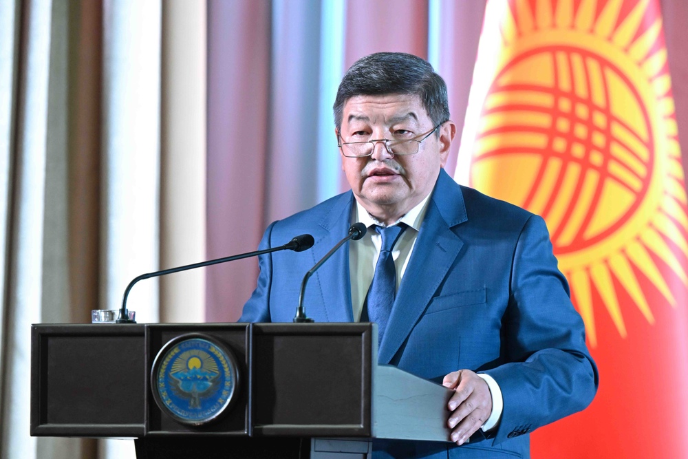 председатель кабмина Акылбек Жапаров