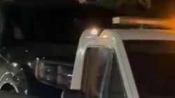 Эвакуатор везет автомобиль с людьми внутри. Видео горожанина