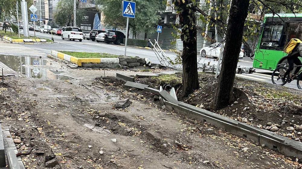 Когда на Московской доделают ремонт тротуара? Ответ мэрии