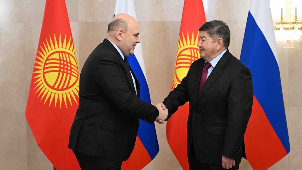 председатель кабмина КР Акылбек Жапаров, председатель правительства РФ Михаил Мишустин