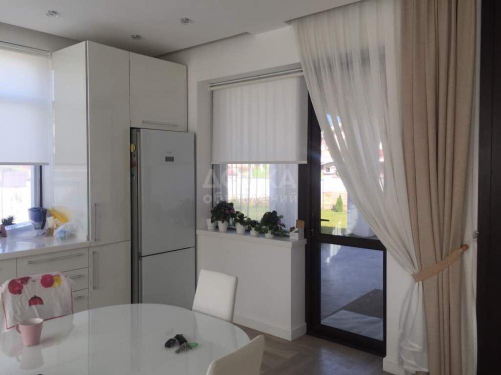 Сдаю дом 6-ком. 300кв. м., этаж-2, 6-сот., стена кирпич, акун.