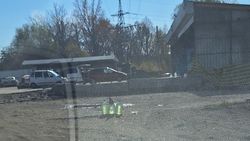 На обочине по Элебесова продают бензин. Фото горожанина
