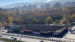 На Южной магистрали вырыли котлован. Что там будут строить? - горожанин