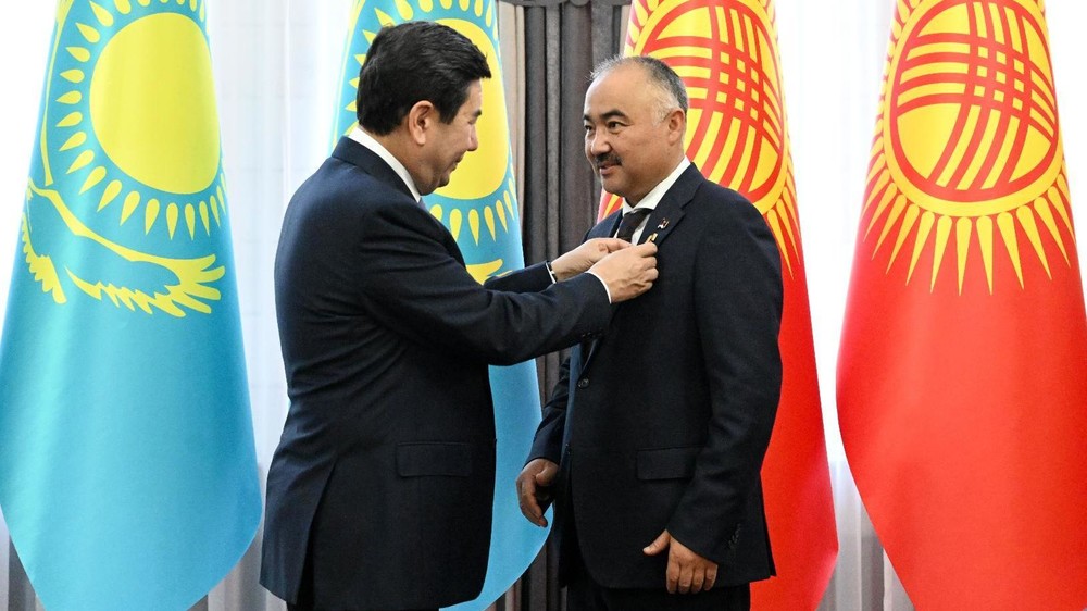 Нурланбек Шакиев менен Ерлан Кошанов