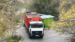 В «Тазалык» рассказали, почему в 11 мкр мусор вывозят в обеденное время