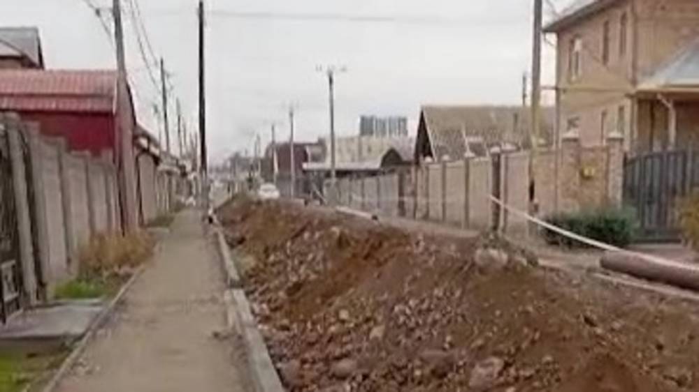 Дорогу по ул.Конорчок в Көк-Жаре перерыли. Видео жителя