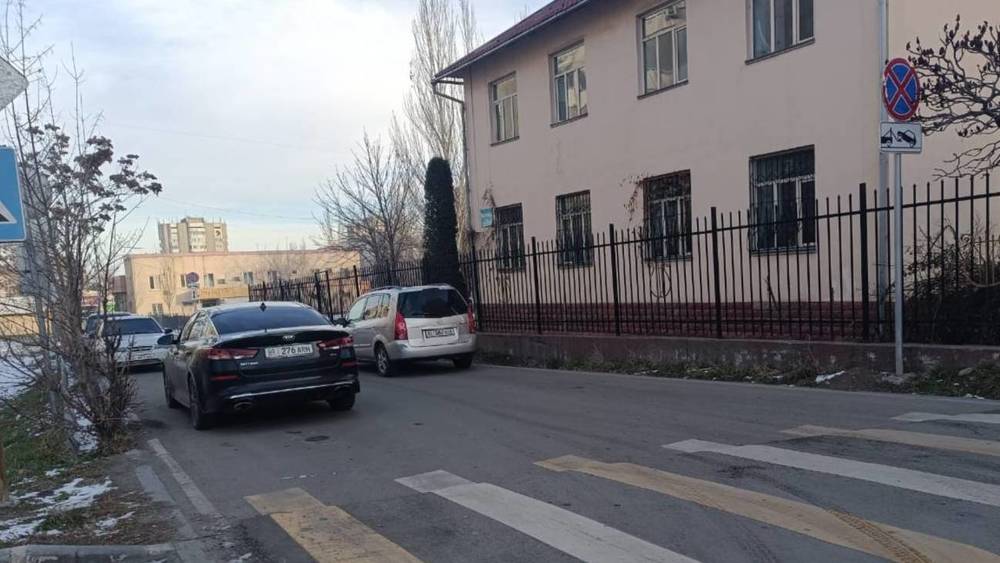 Где эвакуаторы на Кийизбаева-Армейской, спрашивает горожанин