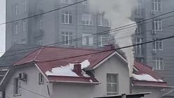 Густой дым из трубы дома на ул.Рыскулова. Видео Густой дым из трубы дома на ул.Рыскулова. Видео