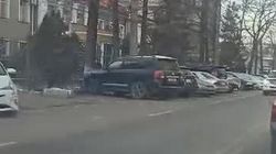 Разве ул.Токтогула снова не стала односторонней? Видео горожанина