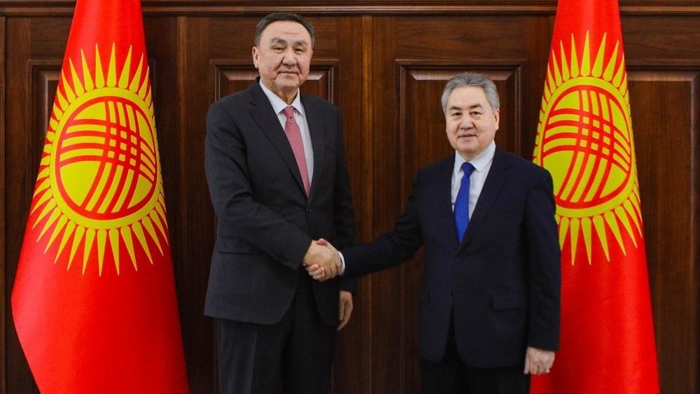 Кубанычбек Омуралиев и Жээнбек Кулубаев