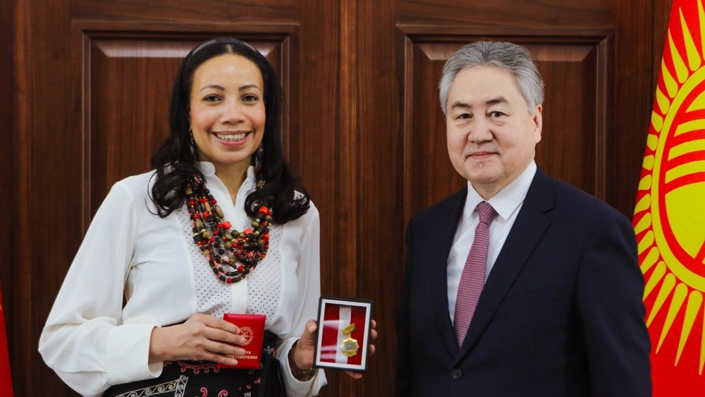 Мэрилин Йосефсон и Жээнбек Кулубаев