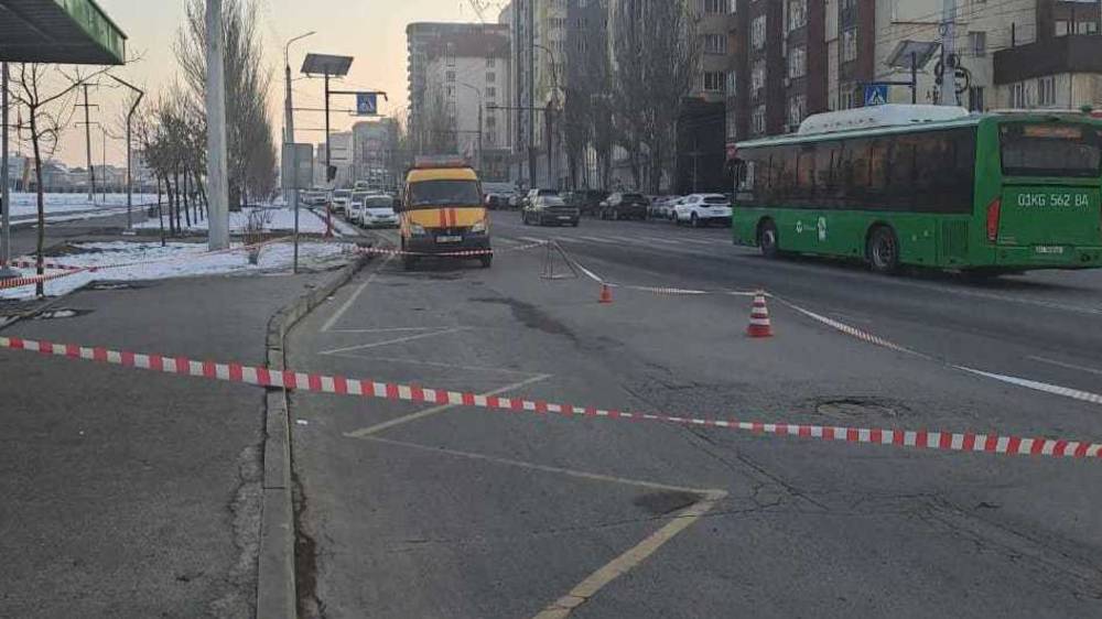 Зачем в Джале лентой огородили остановку? - горожанин