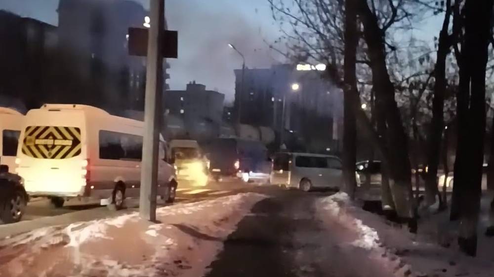Горожанин жалуется на дымящий железнодорожный состав. Видео