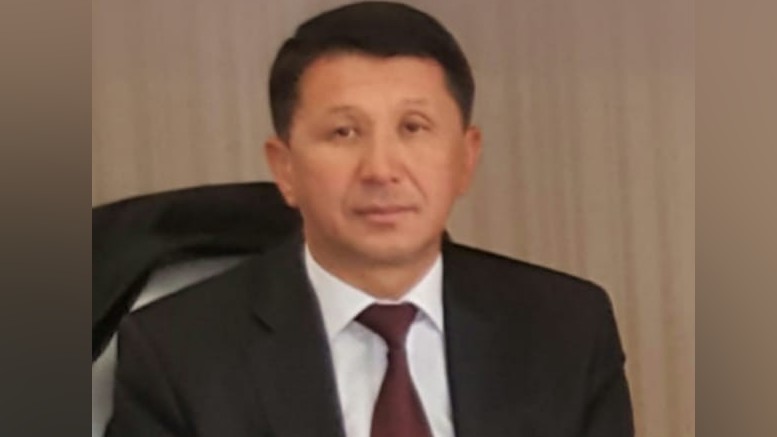 Досмамбет Жээнбеков