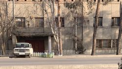 Горожанина оштрафовали на 3000 сомов за продажу бензина на Профсоюзной. Фото мэрии