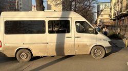 «Спринтер» перегородил тротуар. Фото