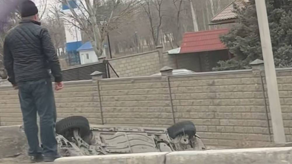 На Медерова машина слетела с дороги и перевернулась. Видео