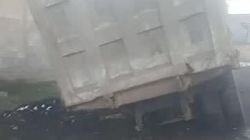 В Московском районе «Хово» провалился в яму с водопроводными трубами. Видео жителя
