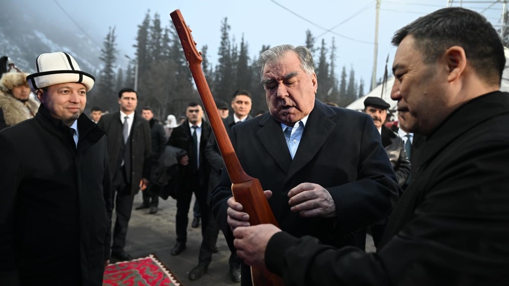 Садыр Жапаров и Эмомали Рахмон