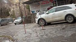 Законно ли во дворе дома по ул.Джунусалиева поставили шлагбаум? - горожанин