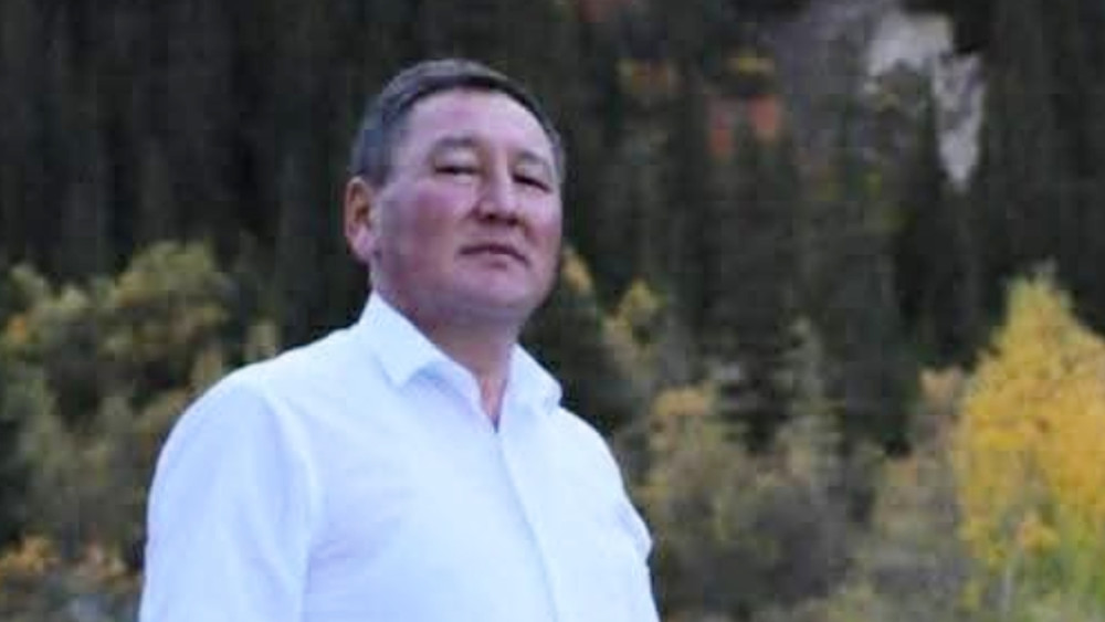 Аскар Акаев