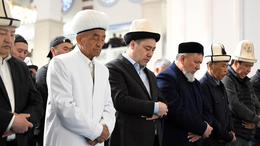 Праздничный айт-намаз. Бишкек, 10 апреля