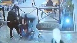 В кафе в Новопавловке трое парней избили одного. Видео