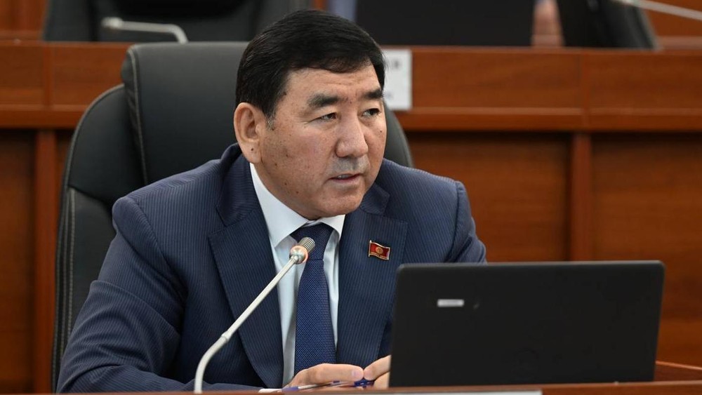 депутат Суйунбек Омурзаков