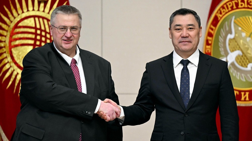 Алексей Оверчук и Садыр Жапаров