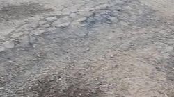 Стройтехника разбила новый асфальт на Исанова. Видео горожанина