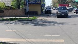 На Куренкеева стерлась разметка «зебры». Фото
