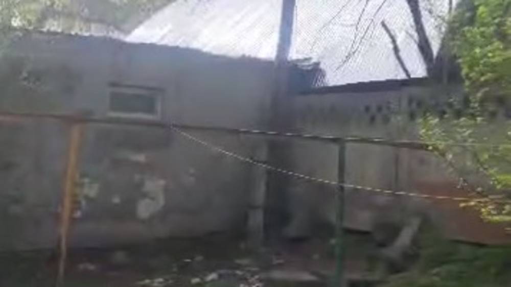 Законна ли пристройка на Айни? Видео горожанина