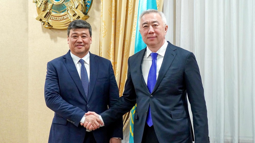 Бакыт Торобаев и Серик Жумангарин
