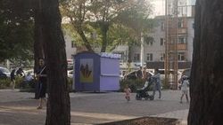 Законно ли у главного входа в парк Ататюрка поставили будку с мороженным. Ответ мэрии
