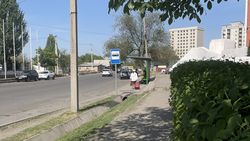 «Остановка просто так простаивает». Бишкеканин предлагает мэрии пустить автобусы по улице Рыскулова