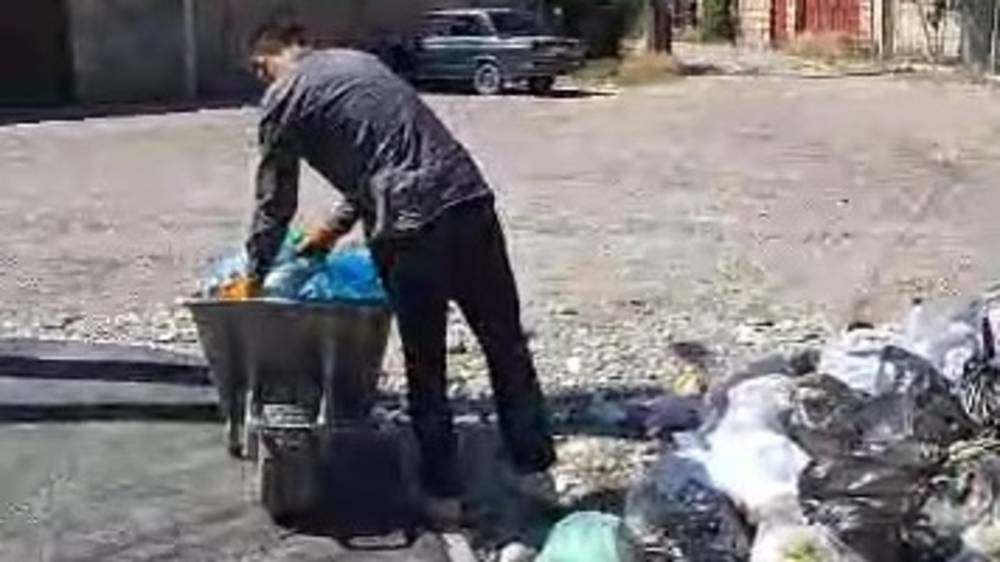 ОсОО «Ордо Курулуш» оштрафовали на 17 тыс. сомов, мусор заставили убрать на свою территорию. Видео мэрии