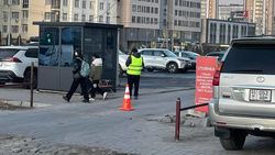 Ограждение парковки на Южной магистрали находится на территории частной собственности, - мэрия