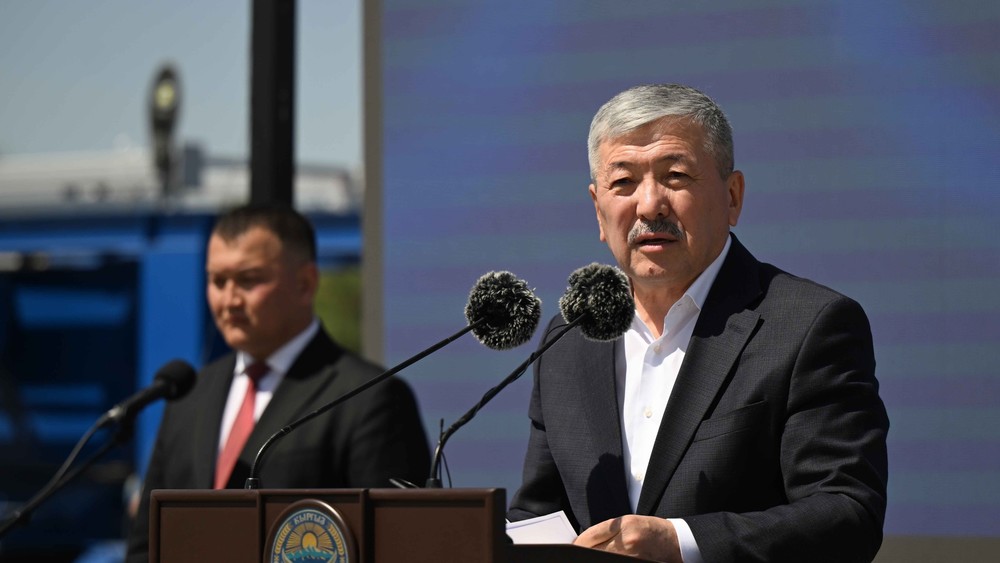 (слева-направо) Эрмат Джумаев, Адылбек Касымалиев