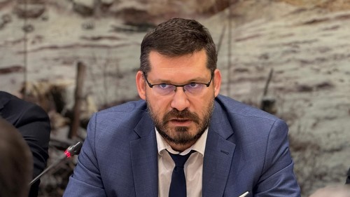 ревай роберт