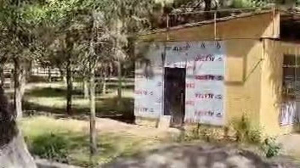 Законно ли в парковой зоне на Турусбекова поставили павильон? Видео горожанина