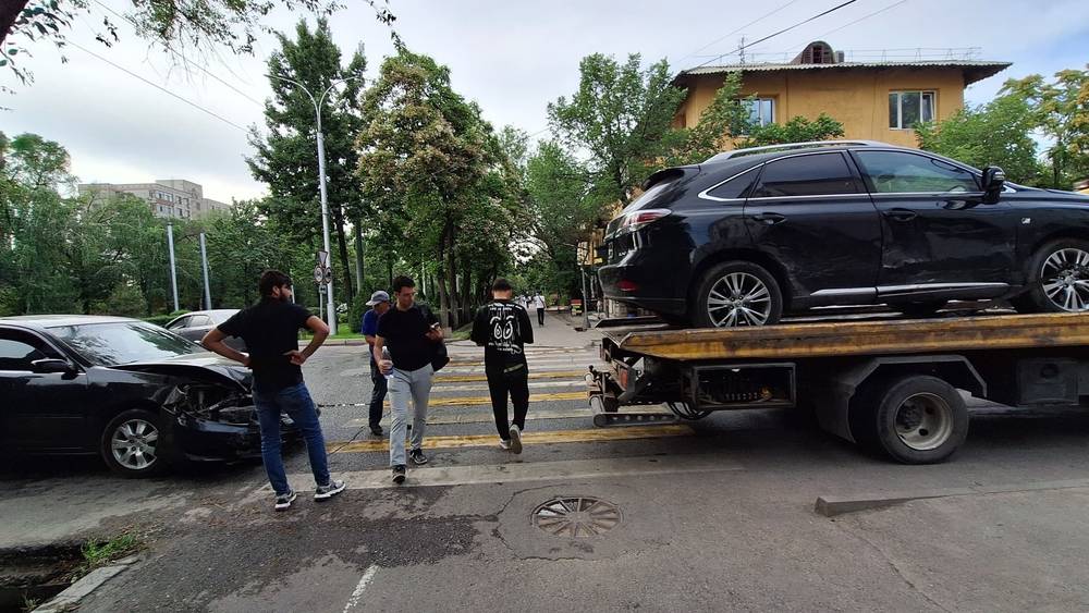 На проспекте Ч.Айтматова произошло ДТП
