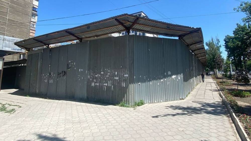 ОсОО «Престиж БИ Центр» оштрафовали на 100 тыс. сомов за пользование муниципальной землей, - мэрия