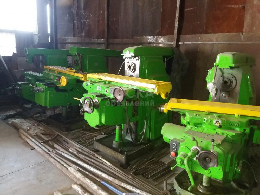 Продаю  или меняю в отличном состоянии фрезерные и сверлильные станки, инструменты: измерительные ( штангенциркули, микрометры), металлорежущие (сверла, фрезы, резцы,   метчики, плашки и их держатели, развертки), сверла по бетону, разные ключи и отвертки,