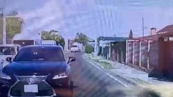 «Лексус» выехал на встречку и едва не устроил аварию. Видео