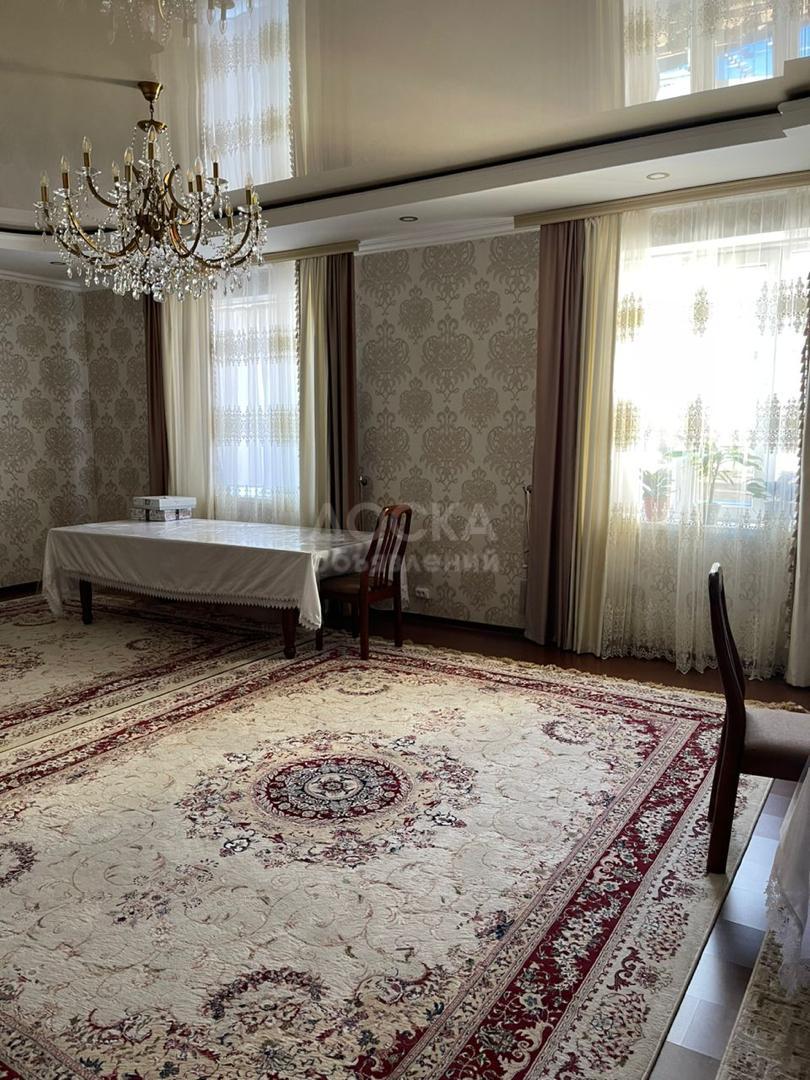 Сдаю дом 8-ком. 250кв. м., этаж-2, 8-сот., стена кирпич, archa beshik.