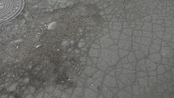 Тротуар на Фучика весь в трещинах и ямах. Ответ мэрии Тротуар на Фучика весь в трещинах и ямах. Ответ мэрии