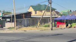 Палатку на Южной магистрали все еще не убрали. Фото горожанина