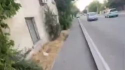 Самый узкий тротуар в Бишкеке. Видео