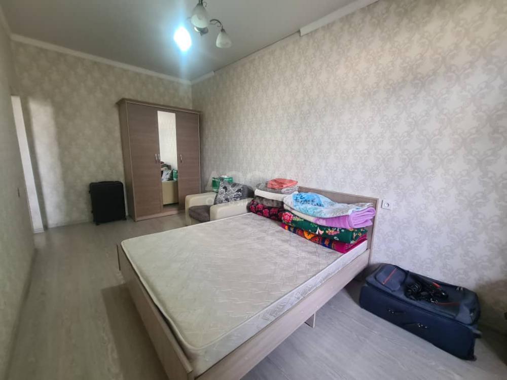 Продаю 3-комнатную квартиру, 68кв. м., этаж - 3/3, напротив Российского посольства.