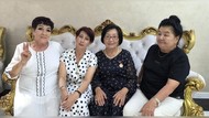 Звания «Отличник здравоохранения» удостоены врачи Кукун Мусаева, Гулзат Турдубаева и Анара Омуралиева из Московского района